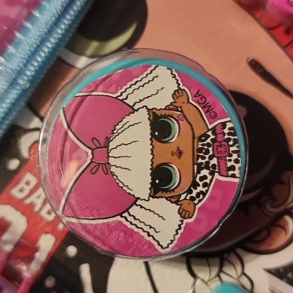 L.O.L. Surprise School 11pc Set - Picture 3 of 6